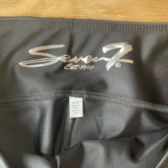 Seven7 Faux Leather Leggings In Excellent Condition - Picture 8 of 16